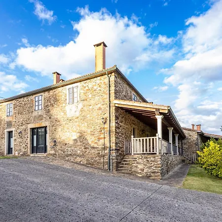 Naturlar Don Benito 乡村民宿 *